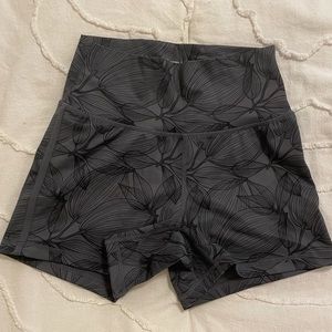 BuffBunny Limitless Shorts in Citrus Black